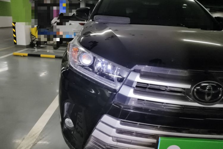 Used Toyota Highlander 2018 2.0T Four-Wheel Drive Luxury Edition 7 Seats China V Emission Standard