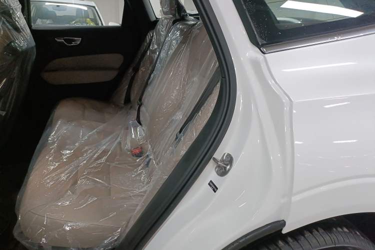 Used Volvo XC60 2026 B5 4x4 Smart Luxury Edition