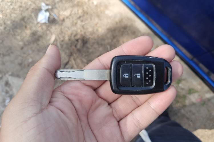 Used Honda Fit 2014 1.5L LX CVT Comfort Model Vehicle Key