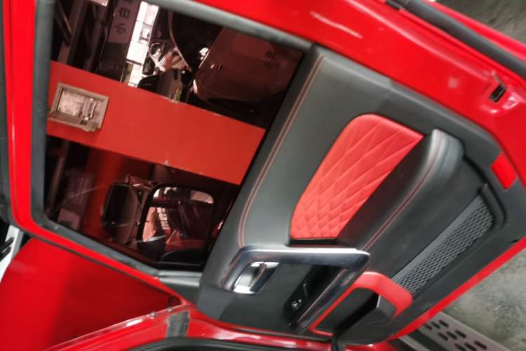 Used BAIC Off-Road BJ40 2018 PLUS 2.3T Automatic Four-Wheel Drive Flagship Version China V Emission Standard