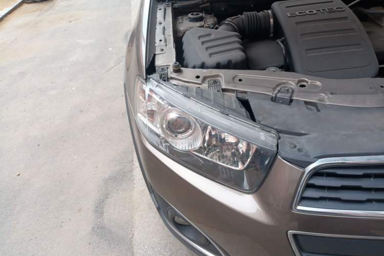 Used Chevrolet Captiva 2017 2.4L 4x4 Flagship Edition 7-Seater
