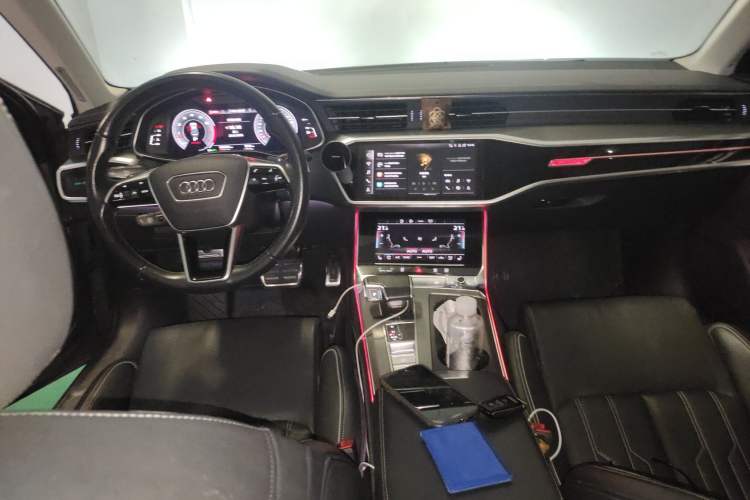 Used Audi A6 2022 allroad quattro Explorer 55 TFSI Prestige Off-Road Model
