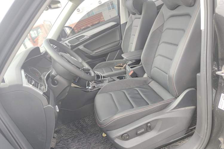 Used Volkswagen Tayron 2020 330TSI Two-Wheel Drive Luxury Smart Connectivity Version
