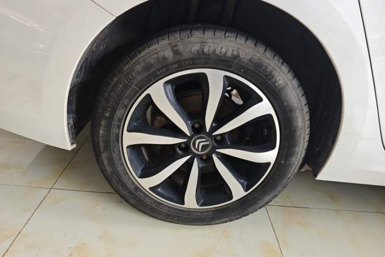 Used Citroen C4 Sega 2016 1.6L Automatic Luxury Model
