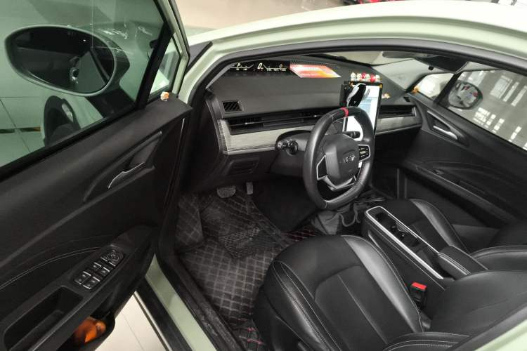 Used NETA V 2022 Chao 300 Lite Lithium Iron Phosphate
