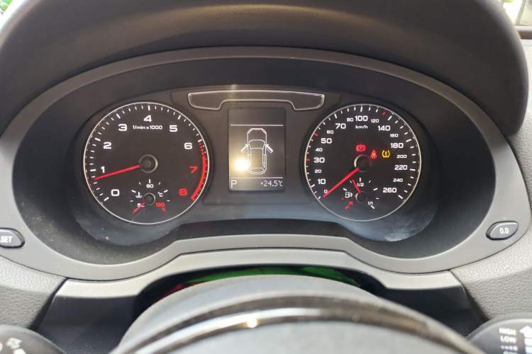 Used Audi Q3 2017 30 TFSI Fashion Model
