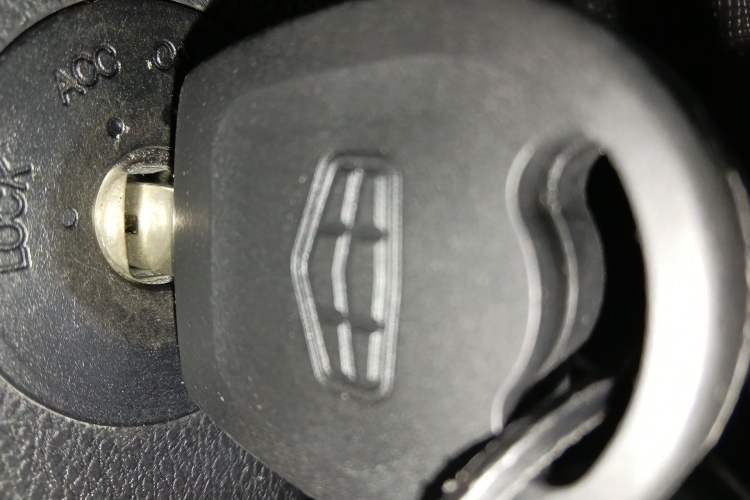 Used Geely Auto Vision X1 2017 1.3L Automatic Player Edition
