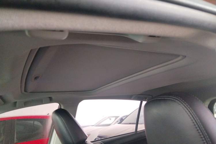 Used Toyota RAV4 2018 2.0L CVT Two-Wheel Drive Fashion X Edition