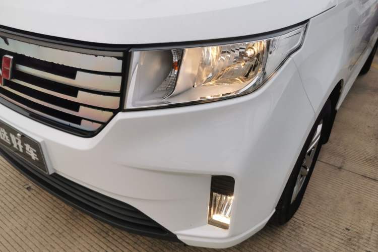 Used Wuling Hongguang PLUS 2019 1.5T Manual Comfort Version 7 Seats Left Front Headlight