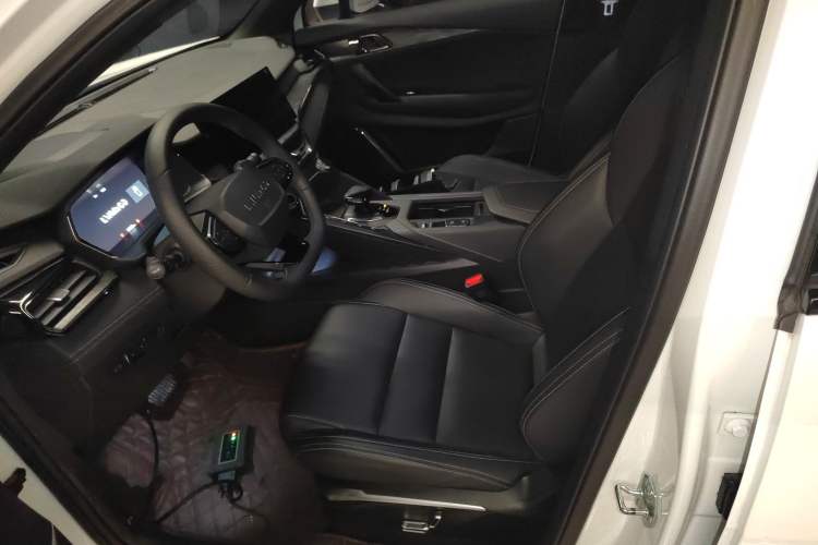 Used Lynk & Co 06 2023 Remix 1.5T JinPro
