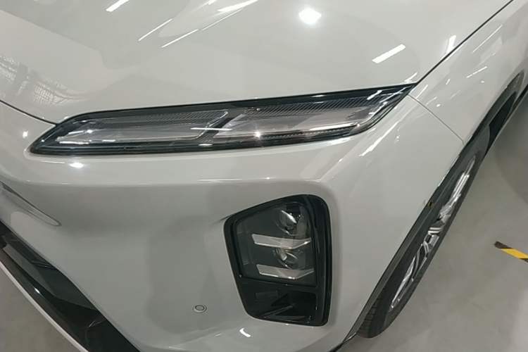 Used Nio ES6 2025 75 kWh Left Front Headlight