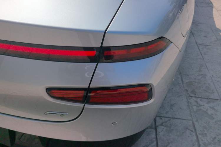 Used XPeng P7 2023 P7i 702 Pro