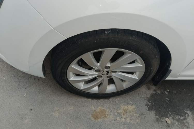 Used Skoda Rapid 2018 1.6L Automatic Comfort Edition
