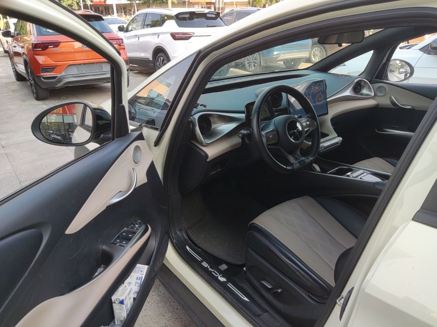 BYD Dolphin 2023 420 km Fashion Edition — снимка 18