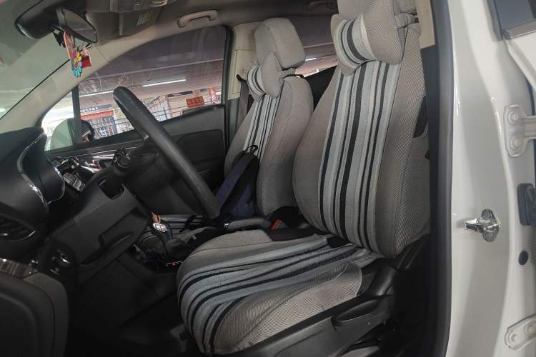 Used Buick Encore 2016 18T Automatic Two-Wheel Drive Urban Leading Edition