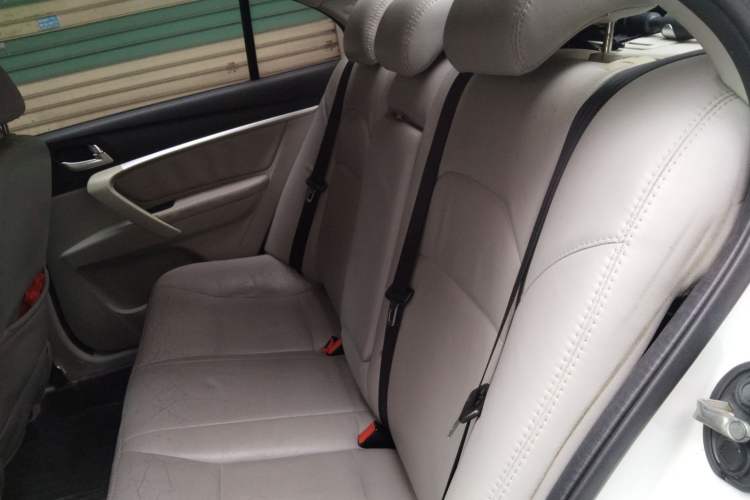 Used Geely Auto Emgrand 2014 Sedan 1.5L Manual Fashion Edition
