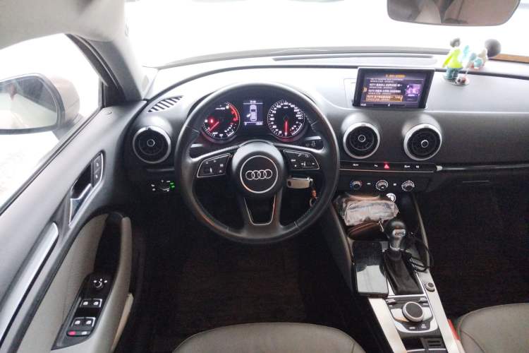 Used Audi A3 2018 30th Anniversary Edition Sportback 35 TFSI Fashion Model