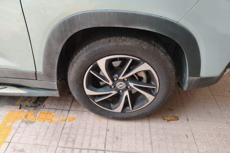 Used Dongfeng Fengon S560 2018 1.8L CVT Smart Connect 7-Seater