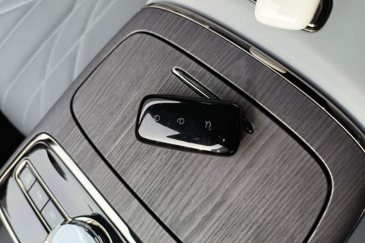 Used Geely Galaxy E8 2025 575 km Exploration Intelligent Driving Edition
