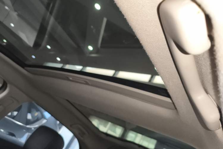 Used Honda XR-V 2023 1.5L CVT Trend Edition Headliner