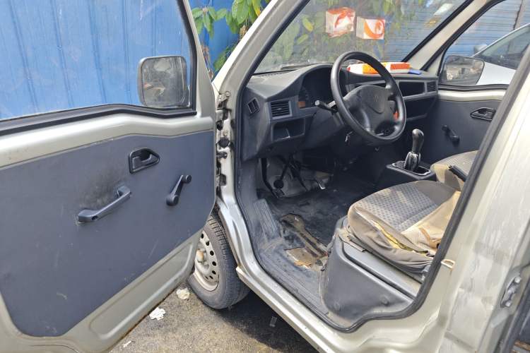 Used Wuling Zhiguang 2013 1.0L Practical Version
