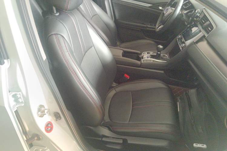 Used Honda Civic 2016 220TURBO Manual Luxury Edition