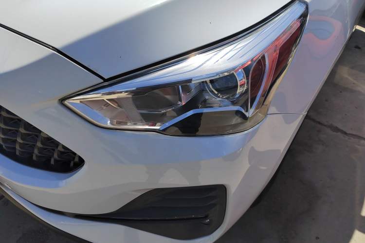Used Haval M6 2019 1.5T DCT Two-Wheel Drive Elite Version China VI Standard Left Front Headlight