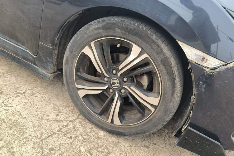 Used Honda Civic 2016 220TURBO CVT Prestige Edition Right Front Wheel Hub