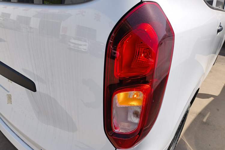 Used Wuling Hongguang New Energy 2024 All-Electric Model 300KM Practical Version
