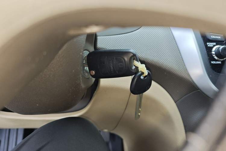 Used Hyundai Verna (older generation) 2010 Sedan 1.4L Manual Comfort GS
