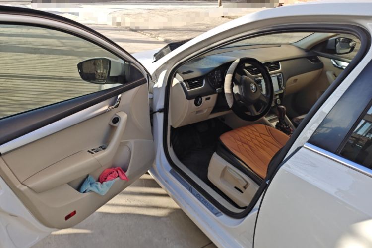 Used Skoda Octavia 2015 1.6L Automatic Yijie Edition
