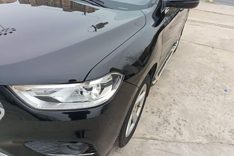 Used Haval H2 2018 Chuanxiang Edition Blue Badge 1.5T Manual Two-Wheel Drive Fashionable Model
