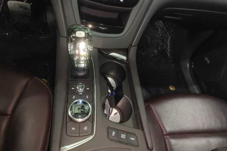 Used Cadillac XT6 2021 28T Six-Seater Luxury Version