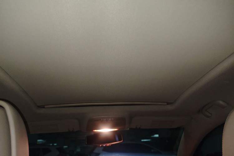 Used Buick LaCrosse 2012 2.4L SIDI Luxury Edition Headliner