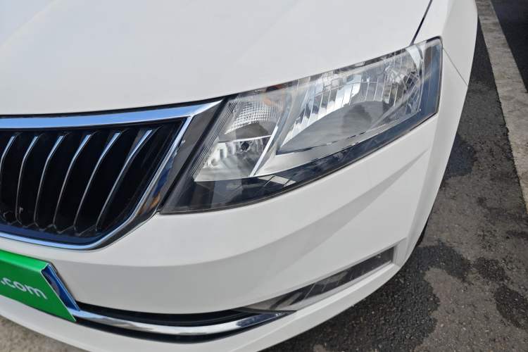 Used Skoda Rapid 2019 1.5L Manual Comfort Edition China VI Standard