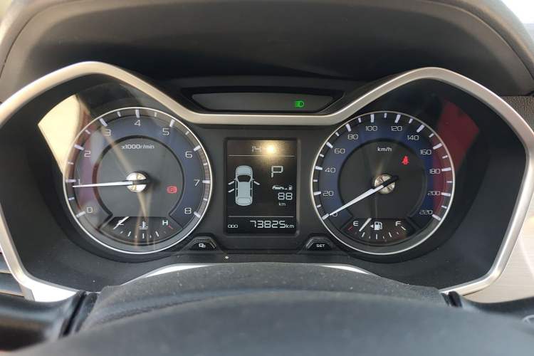 Used Geely Auto Vision X3 2019 Upgraded Model 1.5L CVT Prestige Version Instrument Cluster