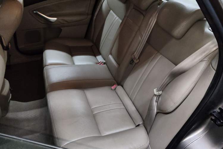 Used Ford Mondeo 2011 2.0L GTDi 200 Fashion Edition Left Rear Seat