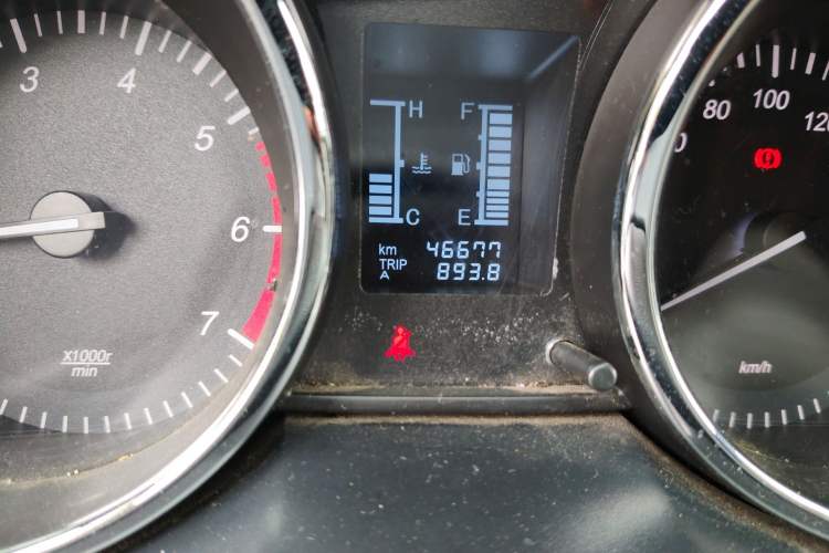 Used HYOSOW S3 2016 1.5L Manual Comfort Version China IV Emission Standard Odometer Close Up