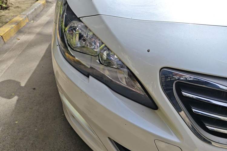 Used Peugeot 408 2014 1.8L Automatic Luxury Edition Right Front Headlight