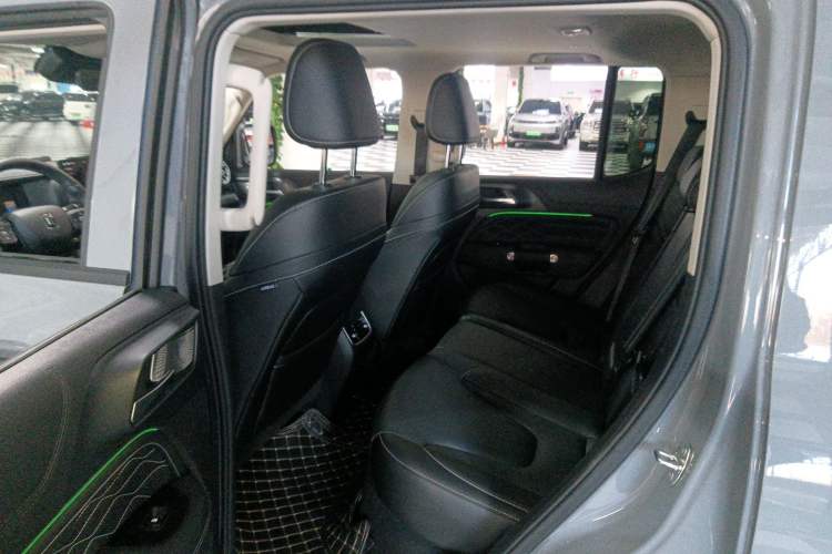 Used Tank 300 New Energy 2025 Hi4-T