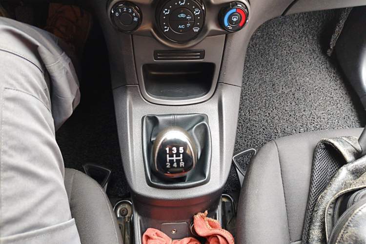 Used Ford Fiesta 2013 Hatchback 1.5L Manual Fashion Edition