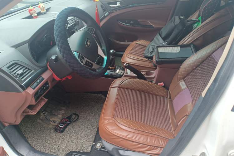 Used BYD Surui 2015 Revised Version 1.5L Manual Luxury Edition
