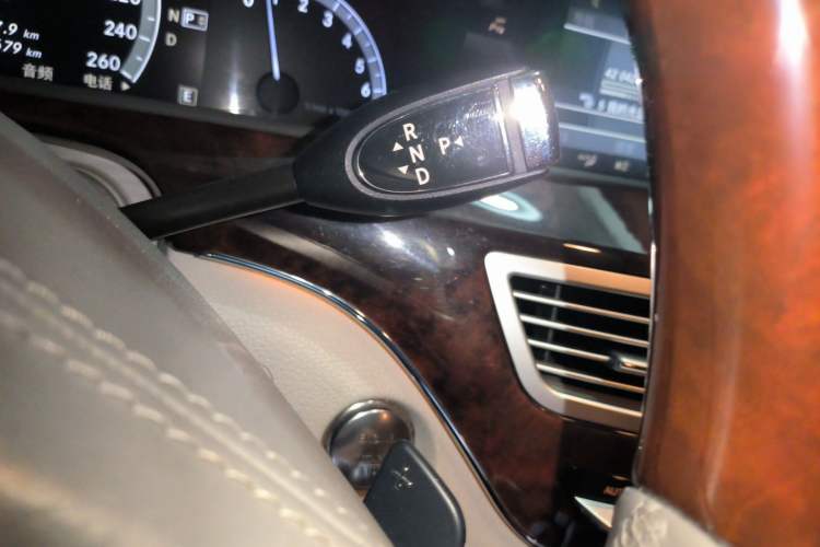 Used Mercedes-Benz S-Class 2011 S 350 L CGI Gear Lever