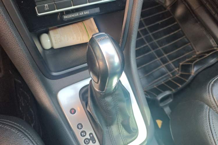 Used Volkswagen Sharan 2015 1.8TSI Comfort Model
