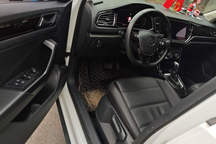 Used Volkswagen T-ROC 2021 280TSI DSG Two-Wheel Drive Comfort Connect Edition Driver Seat