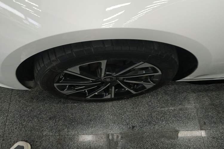 Used Audi A4L 2023 40 TFSI Luxury Dynamic Model Exterior 4