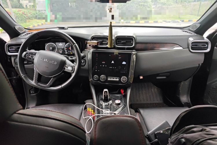 Used Lynk & Co 03 2019 2.0TD Automatic Jing Pro Edition Center Console