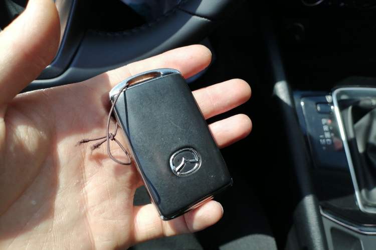 Used Mazda CX-5 2024 2.0L Automatic Two-Wheel Drive ZhiShang Version Vehicle Key