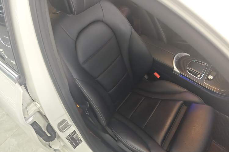 Used Mercedes-Benz C-Class 2021 C 200 L Fashion Edition Sport Version Right Front Seat