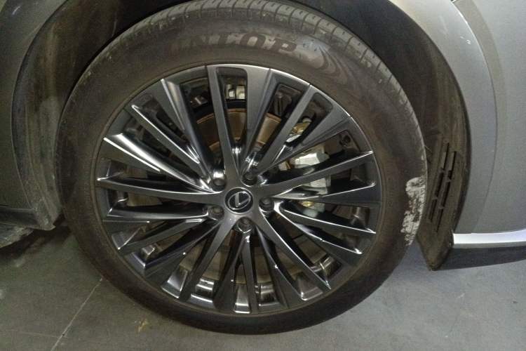 Used Lexus RX 2023 350h Four-Wheel Drive Enjoyment Version Right Front Wheel Hub